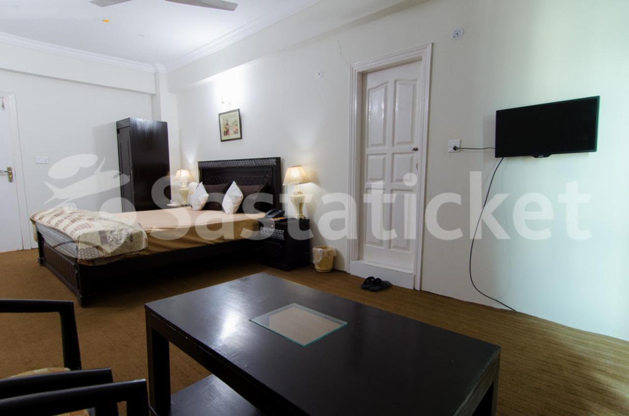 Stargaze Hotel & Apartment Abbottabad Dış mekan fotoğraf