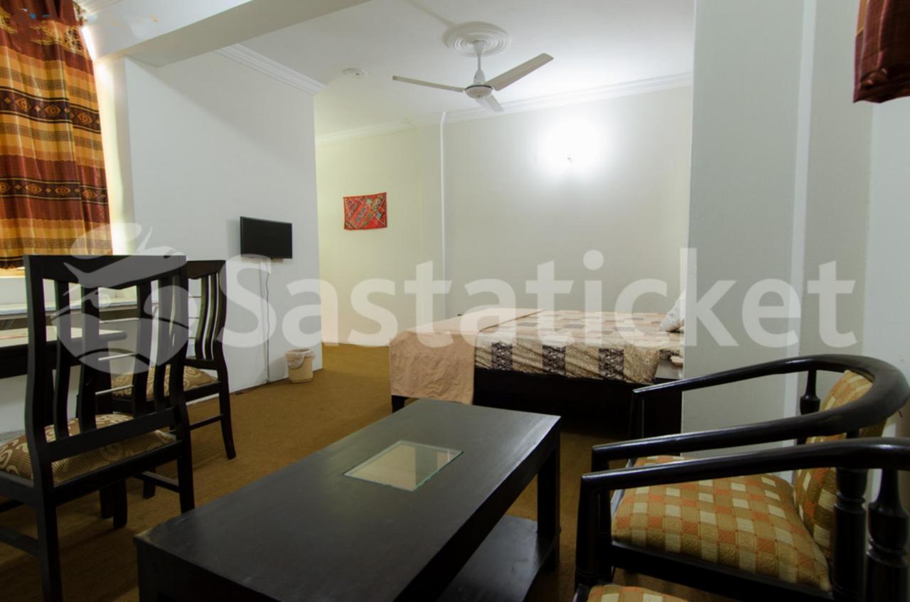 Stargaze Hotel & Apartment Abbottabad Dış mekan fotoğraf